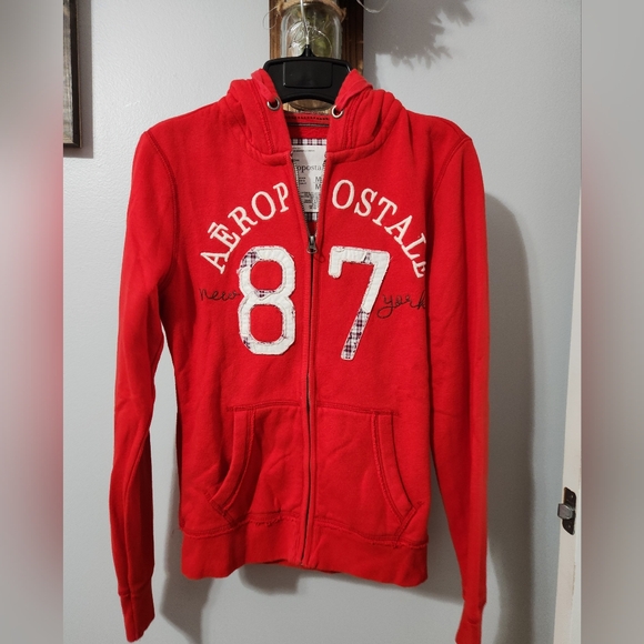 Aeropostale Sweaters - Vintage Aeropostale Red Zip-Up sweatshirt Size Medium